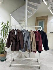 جاكيت بلون التريند